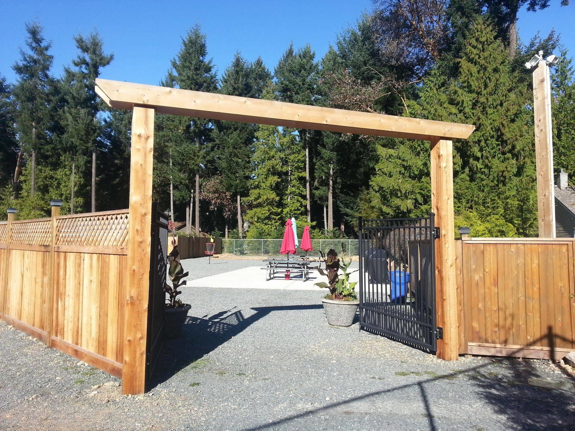 Ocean Trails Resort Parksville Buitenkant foto